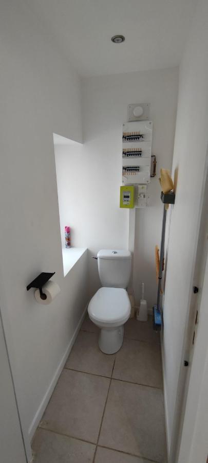 Chaleureuse Petite Maison De Bourg Beaumont-sur-Sarthe Eksteriør bilde