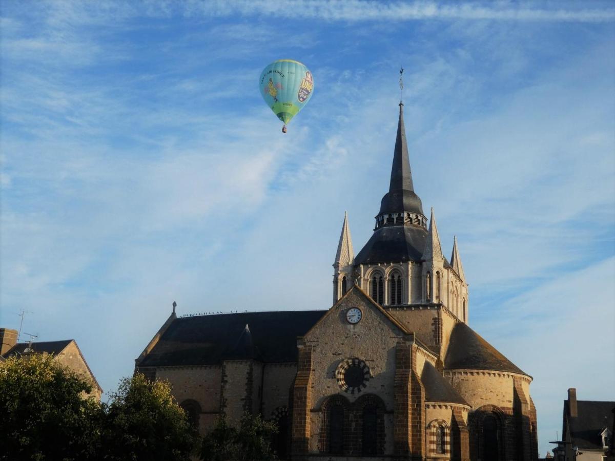 Chaleureuse Petite Maison De Bourg Beaumont-sur-Sarthe Eksteriør bilde