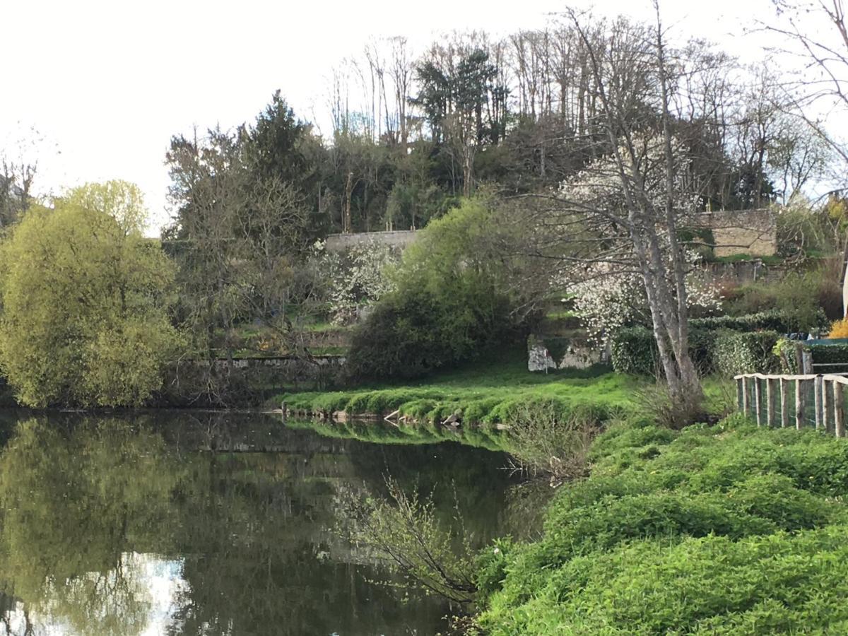 Chaleureuse Petite Maison De Bourg Beaumont-sur-Sarthe Eksteriør bilde